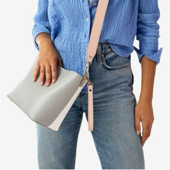 NWOT Summer & Rose Vegan Leather Bucket Bag - Picture 2 of 15